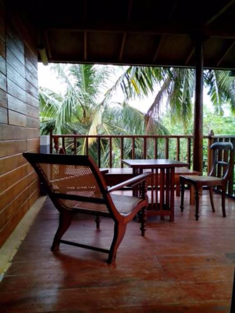 Hotel Surf & Yoga Mirissa