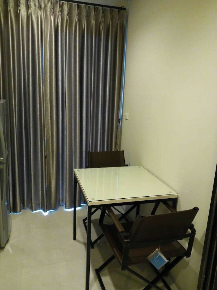 Apartamentos Pattaya Central Sea View Pool Suite