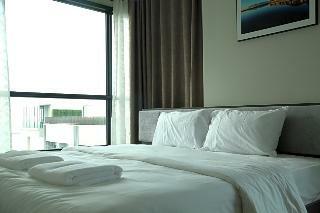 Apartamentos Pattaya Central Sea View Pool Suite