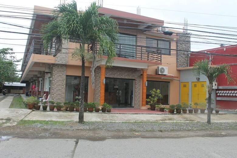 Dreamland Residences Hotel