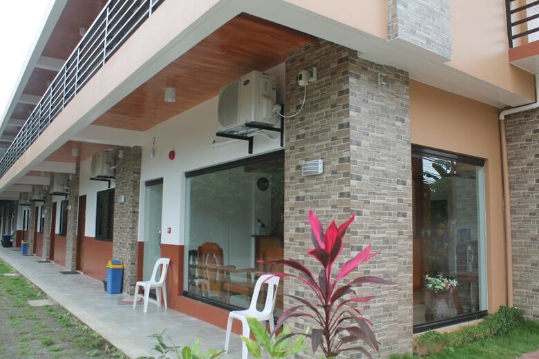 Dreamland Residences Hotel