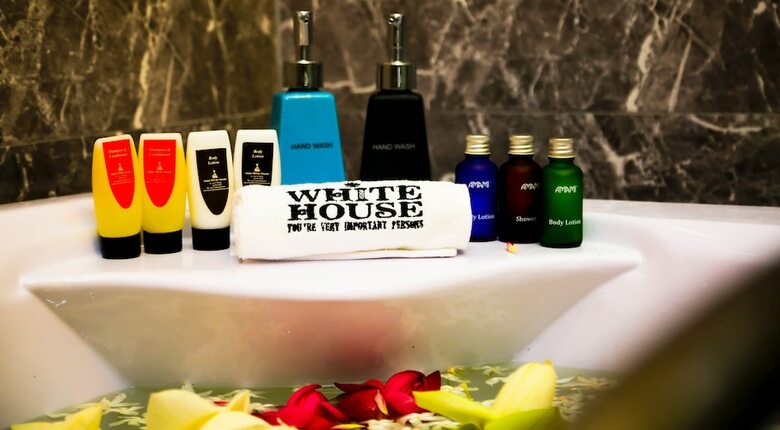 Hotel White House