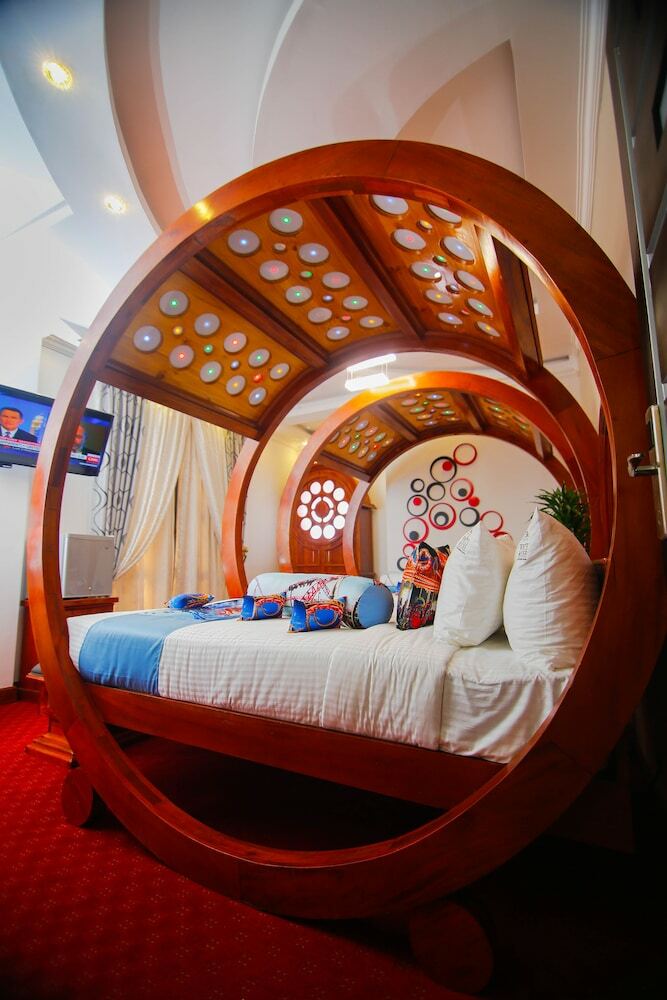 Hotel White House