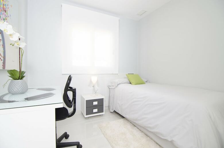 Ocean View Apartments - Marholidays