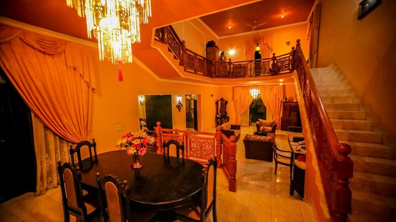 Hotel Frangipani Motel