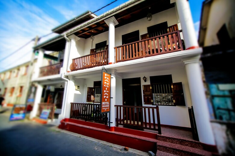 Hotel Frangipani Motel
