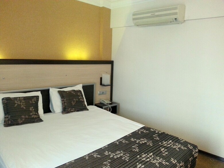 Ismira Hotel