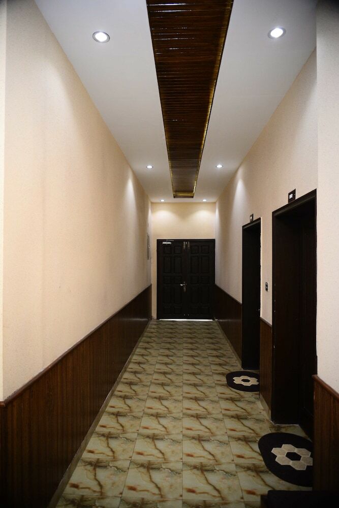 Hotel 12j