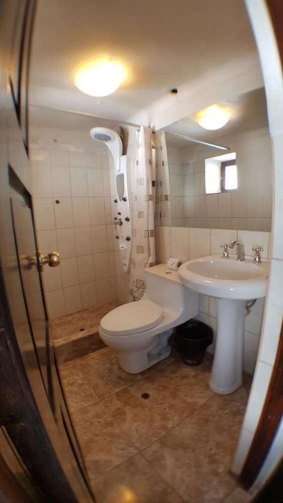 La Caba�a Hotel