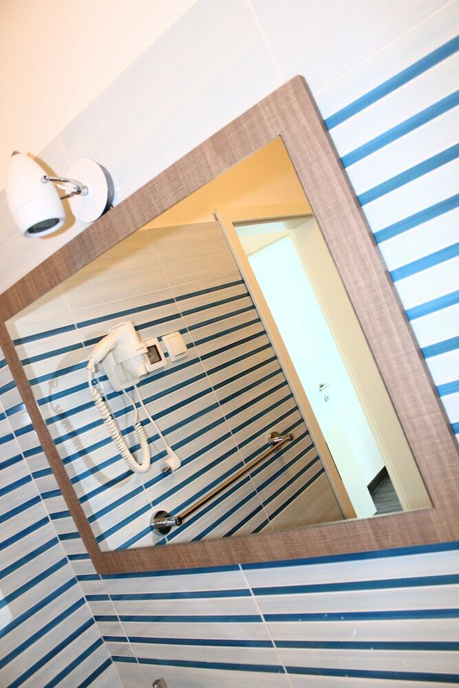 Aparthotel Gorgonia Suites
