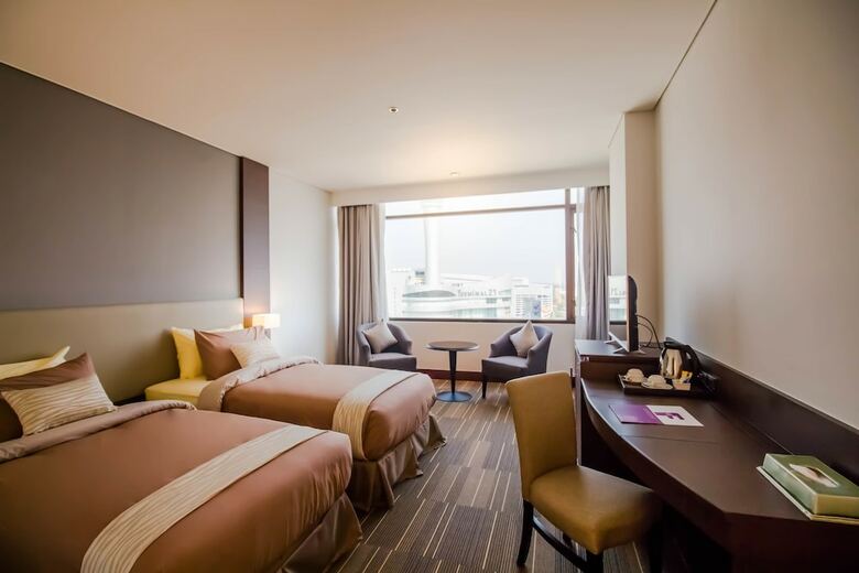 Fortune Rajpruek Hotel