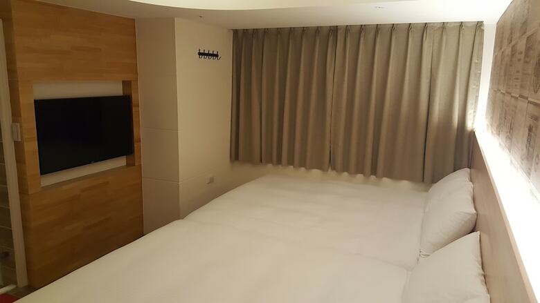 Honey Prince Hotel