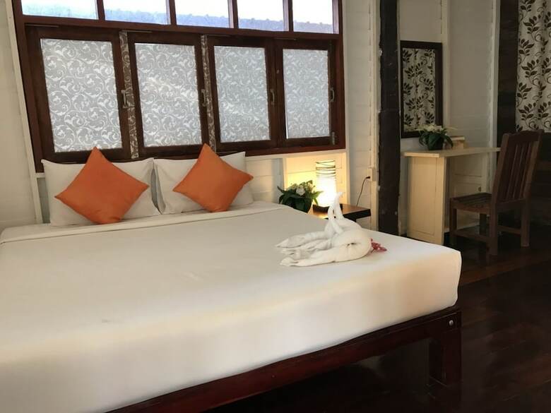 Hotel Baan Suan Rim Klong