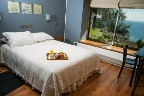Hotel Y Caba�as Puerto Pilar