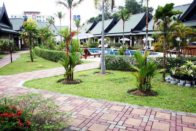 Hotel Airport Resort & Spa