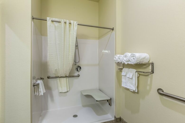 Cobblestone Hotel & Suites ? Stevens Point