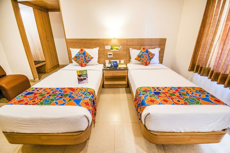 Fabhotel Royal Castle Gandhipuram