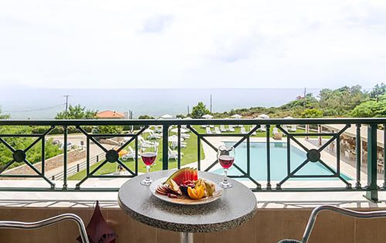 Filosxenia Ismaros Hotel