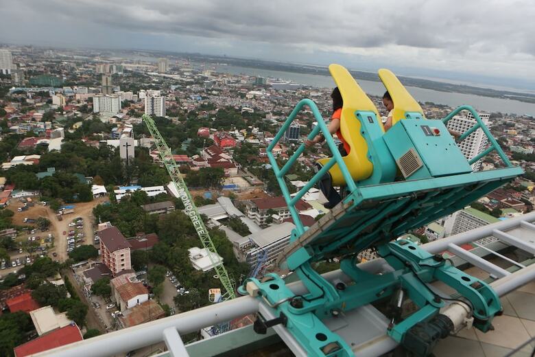 Crown Regency Hotel And Towers Cebu