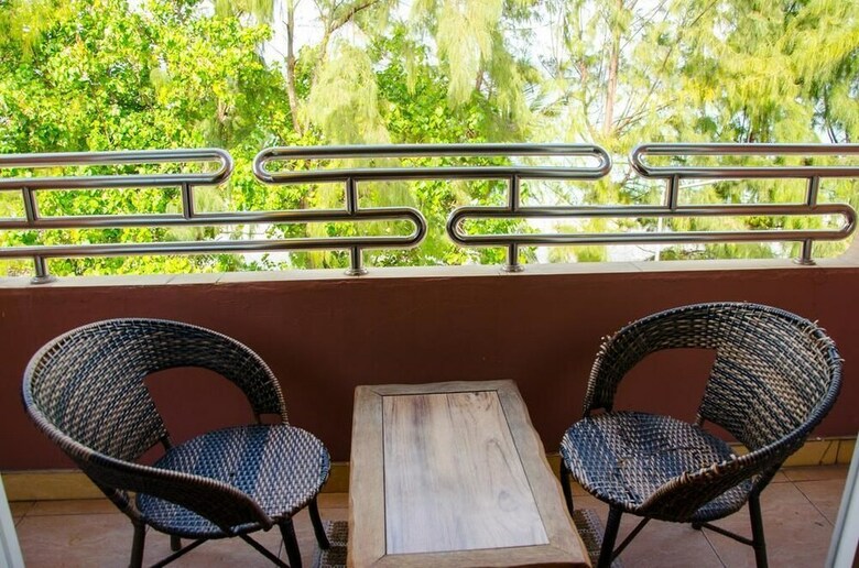 Hotel Eureka Serenity Athiri Inn