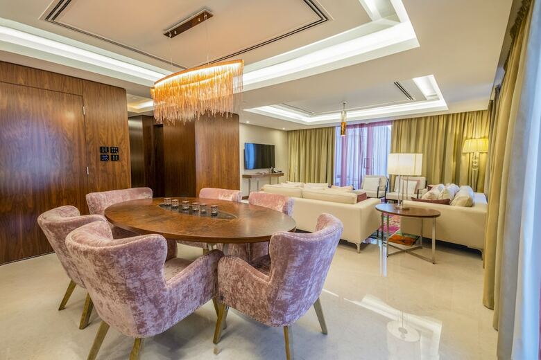 Hotel Crowne Plaza Muscat Ocec