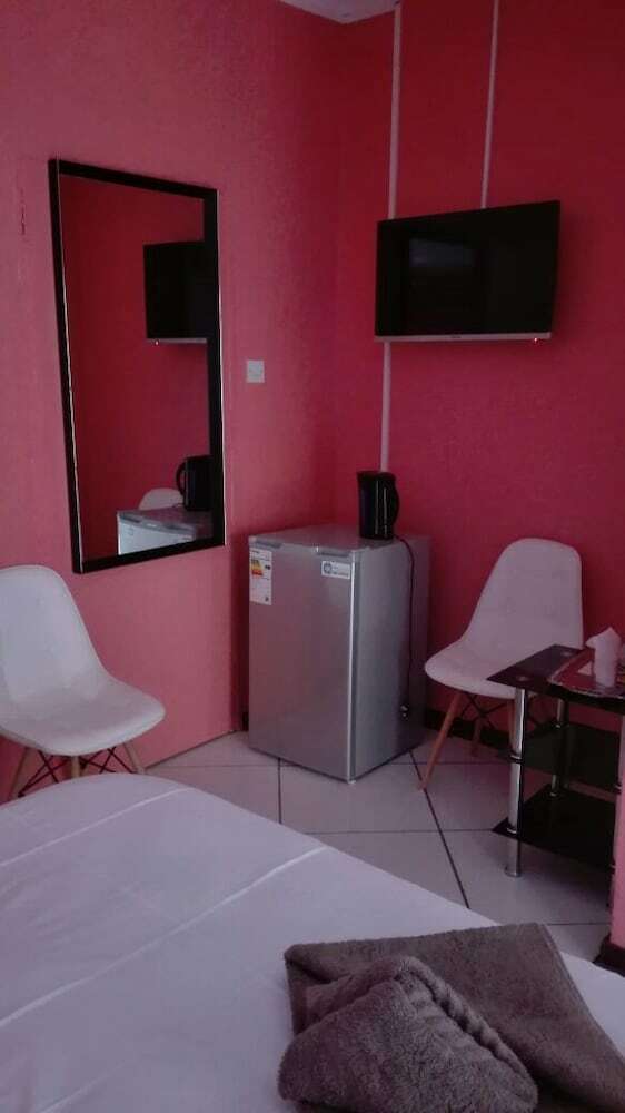 Hotel D&k Guest House
