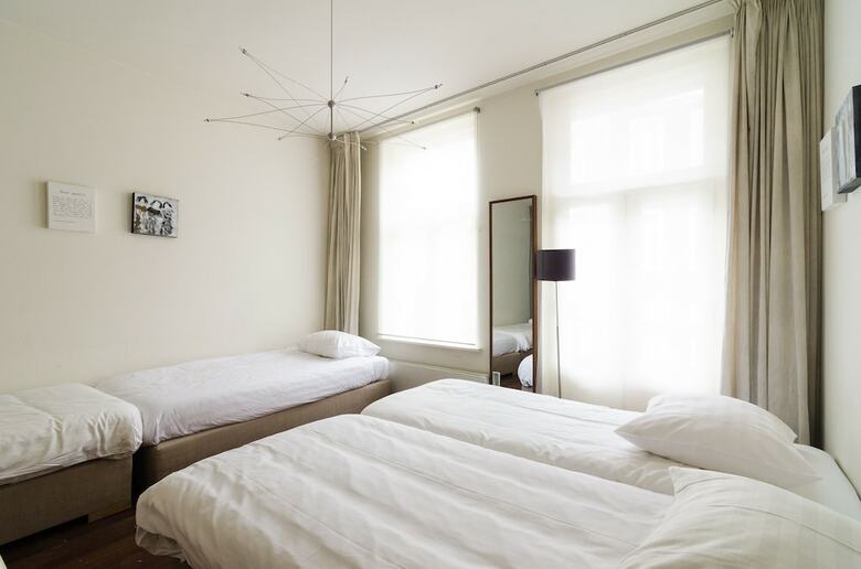 Marnix Apartments