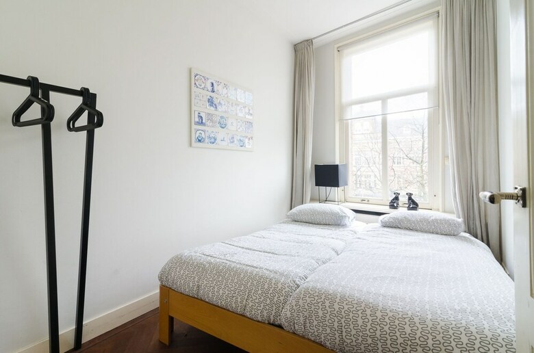 Marnix Apartments