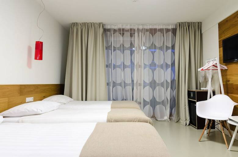 Marnix Apartments