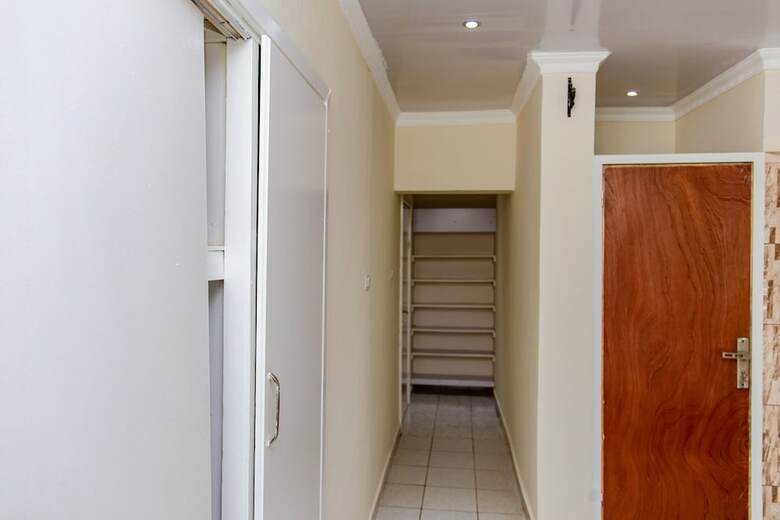 Hotel Kigali Art Gallery