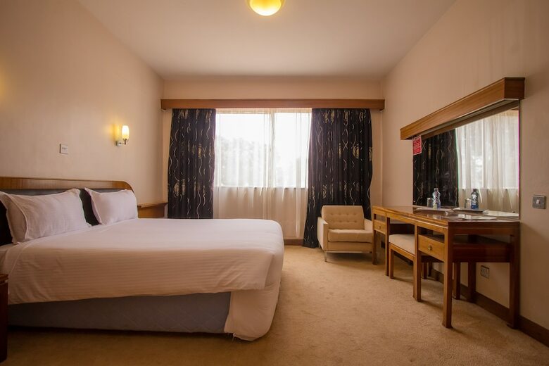 Sirikwa Hotel