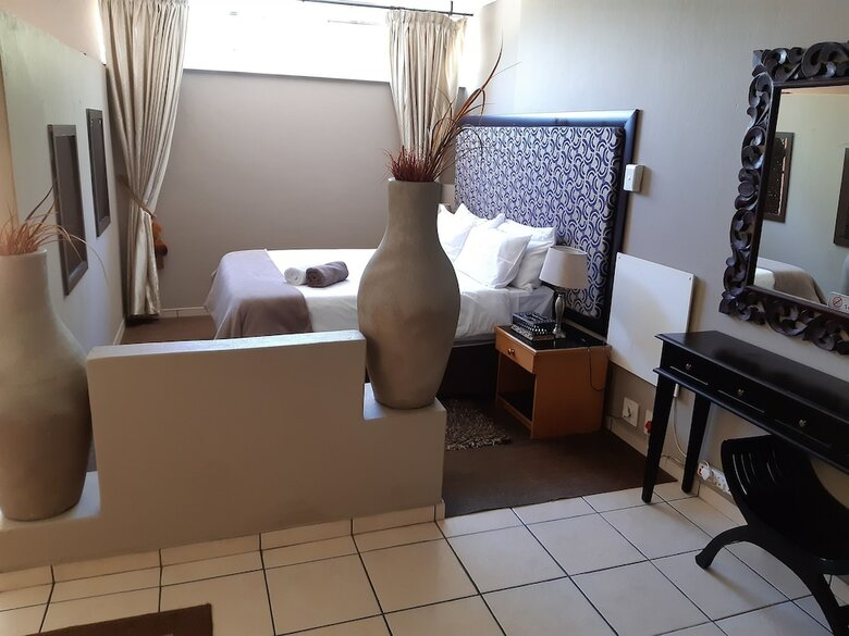 Hotel The Maisonette Guest Lodge