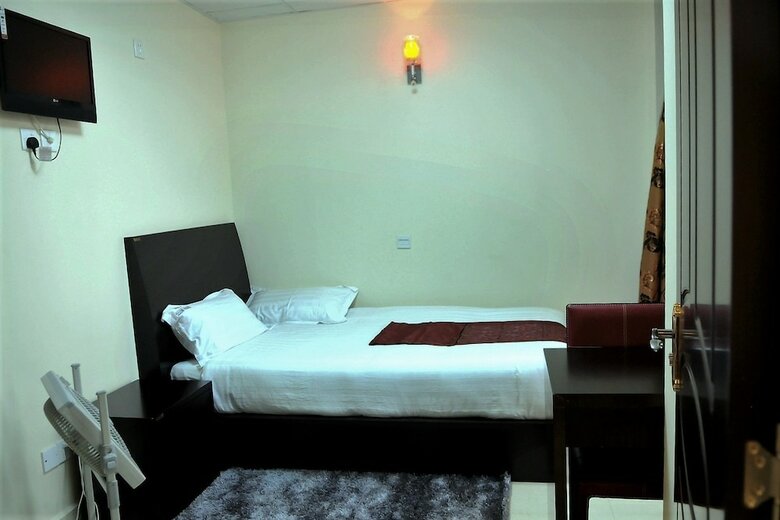 Ravens Hotel