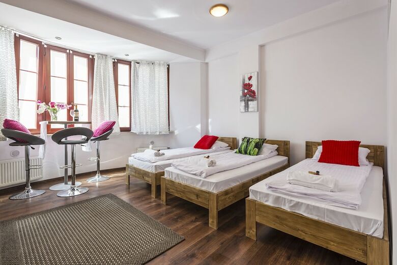 Galeria Italiana Apartments