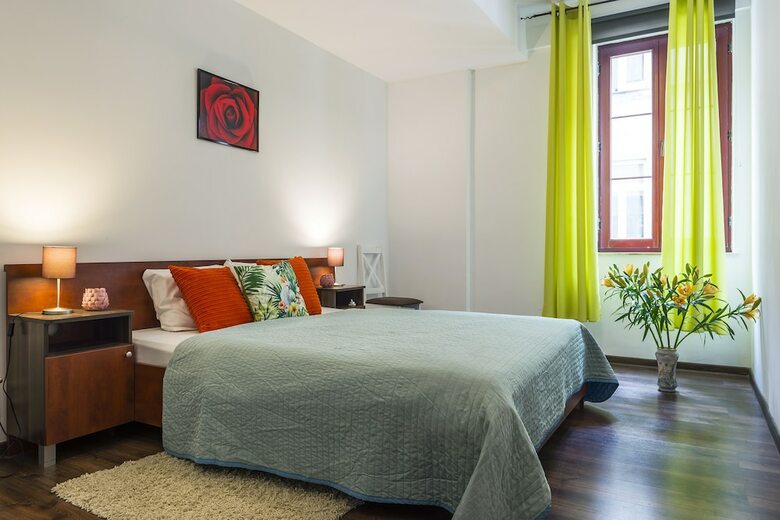 Galeria Italiana Apartments