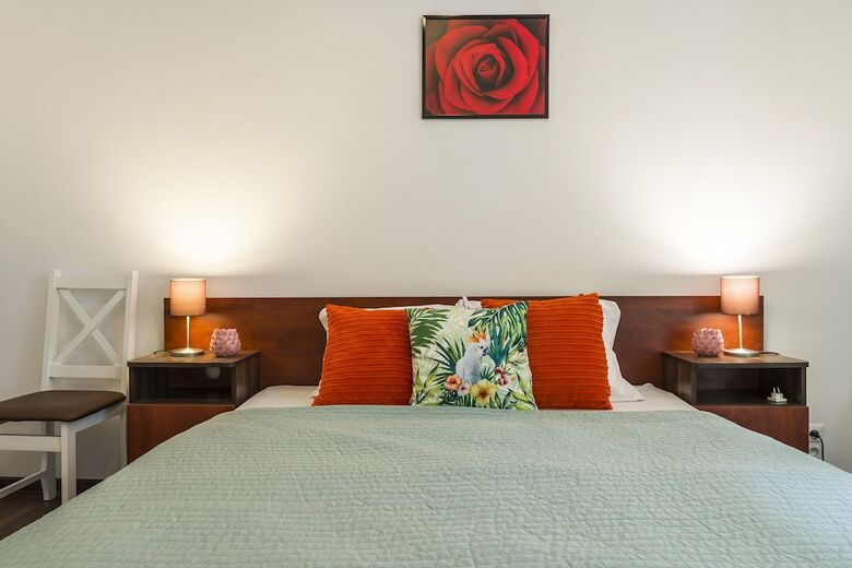 Galeria Italiana Apartments