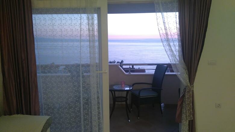 Apartments Rakuljic
