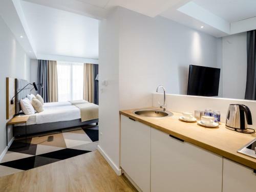 Hotel Lwowska 1