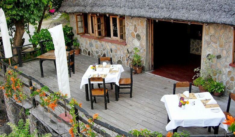 Posada Makuzi Beach Lodge