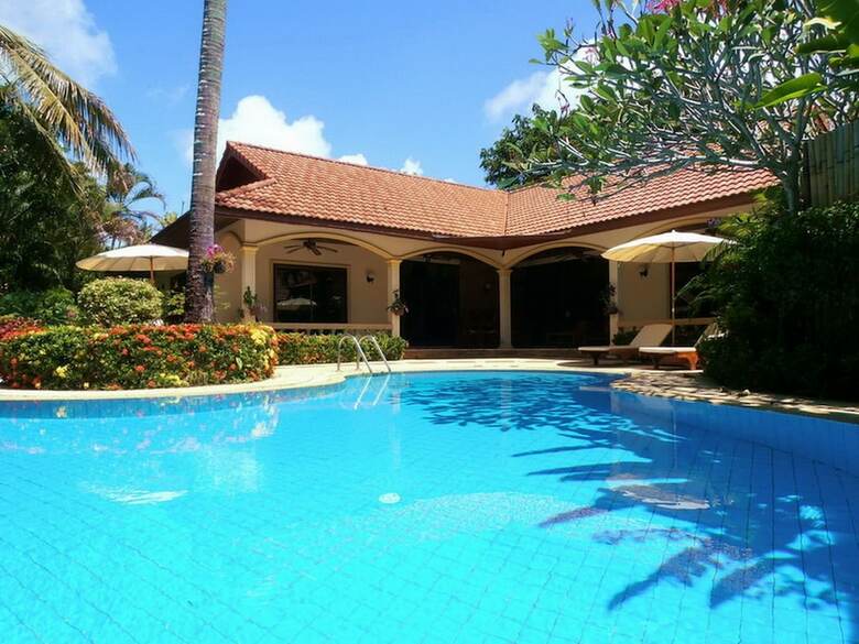 Coconut Paradise Holiday Villas