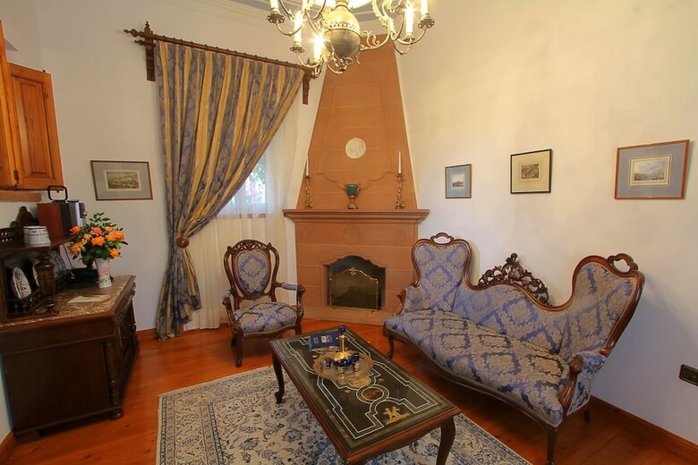 Hotel Argentikon Luxury Suites