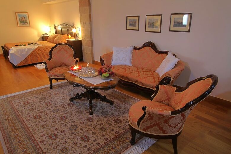 Hotel Argentikon Luxury Suites