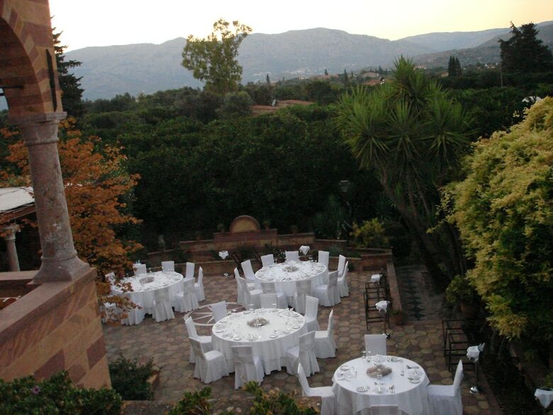 Hotel Argentikon Luxury Suites