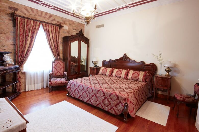 Hotel Argentikon Luxury Suites