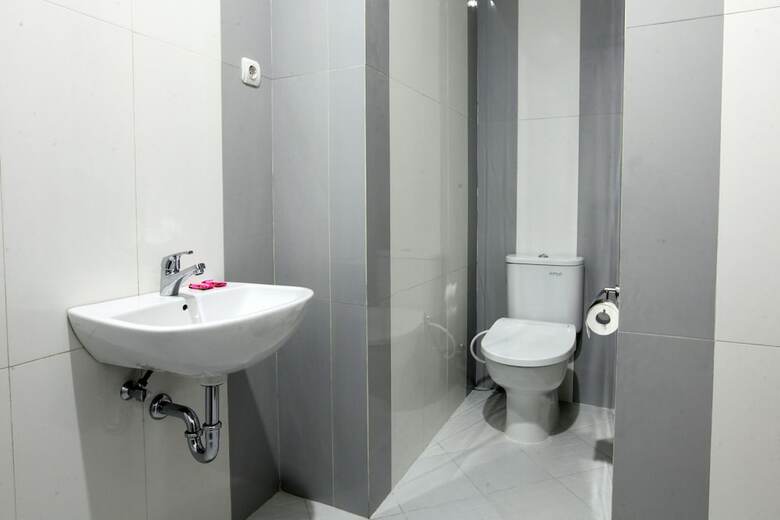 Hotel Saras City Tuban