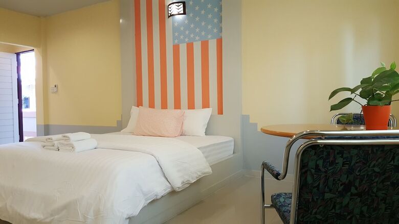 Hotel Juntima Place At Amphawa