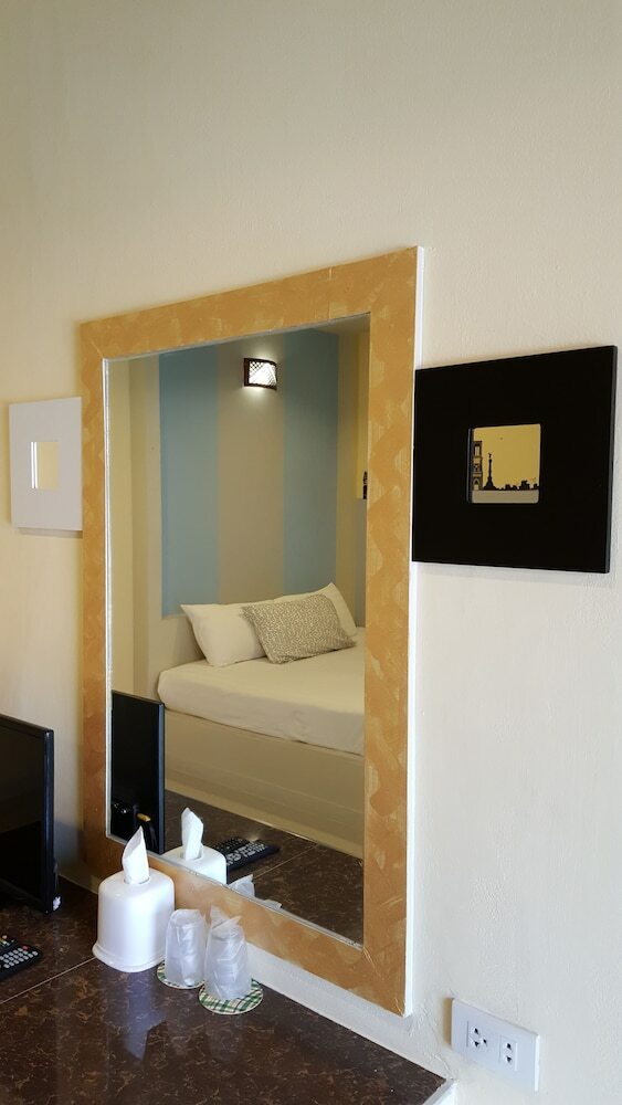 Hotel Juntima Place At Amphawa