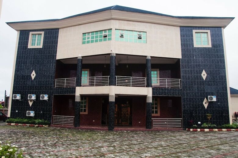 Hotel Jata Events And Suites