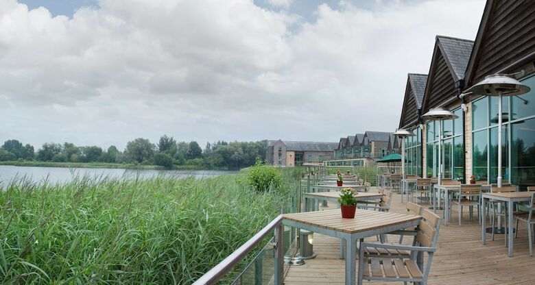 Hotel De Vere Cotswold Water Park