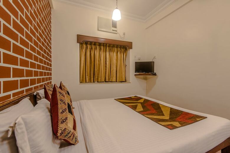Hotel Mogul Palace